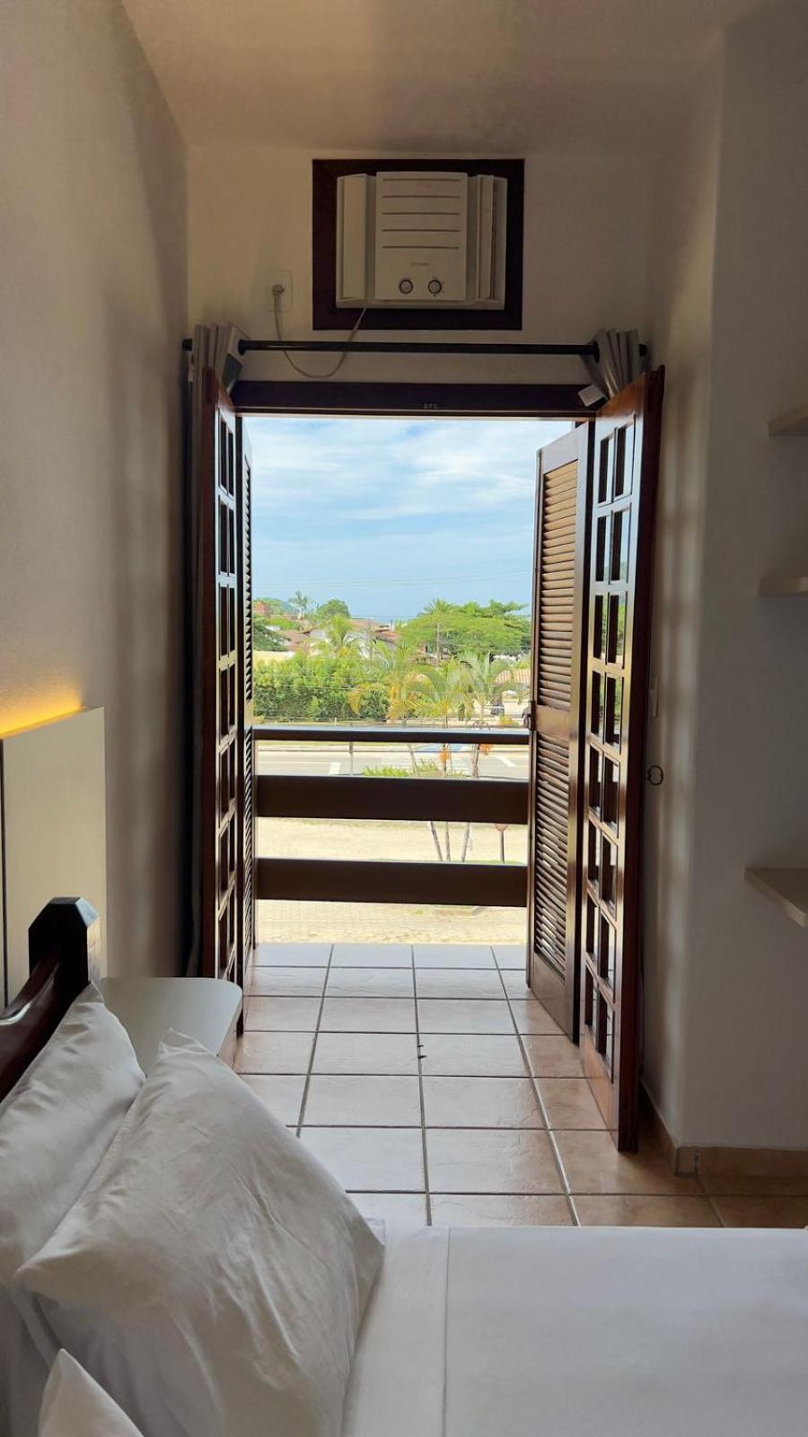 Quarto Duplo com Varanda e Vista do Mar